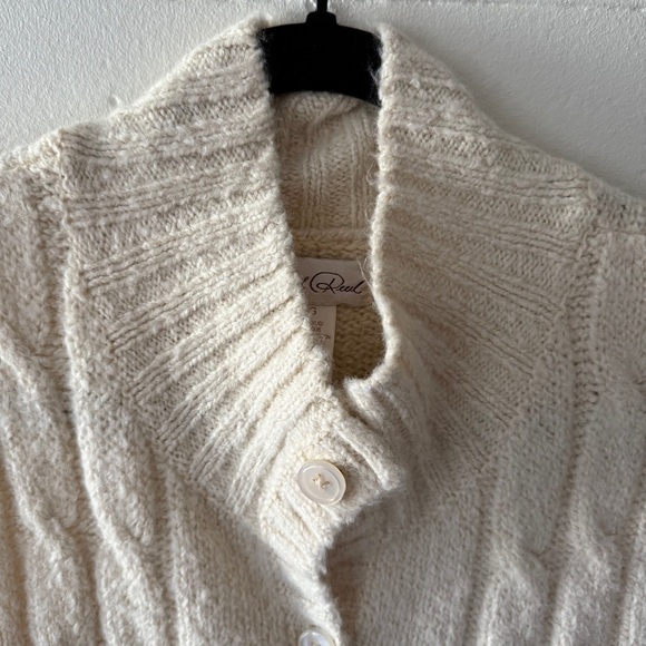 Carroll Reed Cream Sleeveless Knit Cardigan - Picture 4 of 10